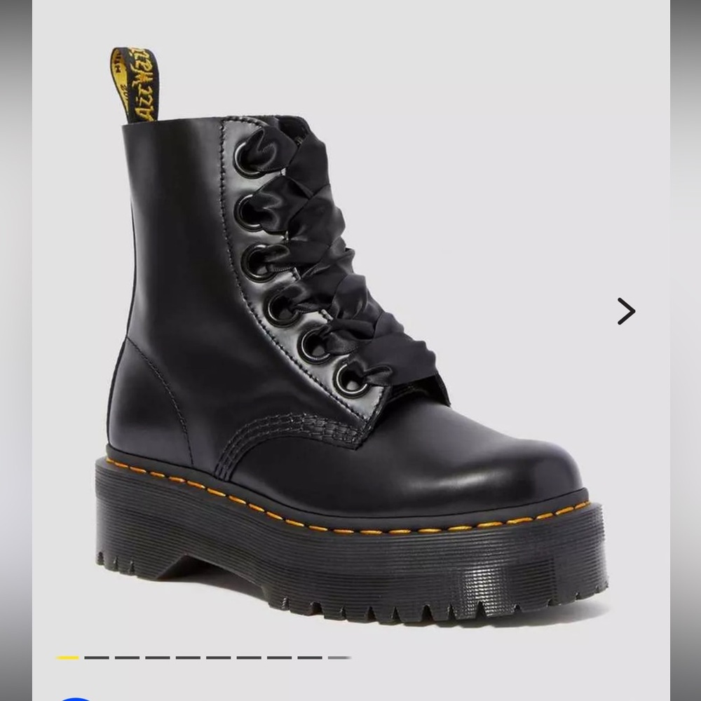 Dr. Marten Women’s Molly Platform Boots Size 8